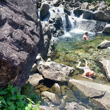 Apartament Knus Tiny House La Coume Biert